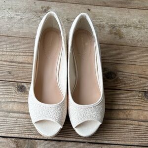 Bandolino Cream Peep-Toe Wedges. Size 9.5. New.